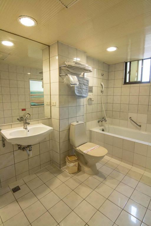 Katherine Plaza Hotel Гаосюн Экстерьер фото