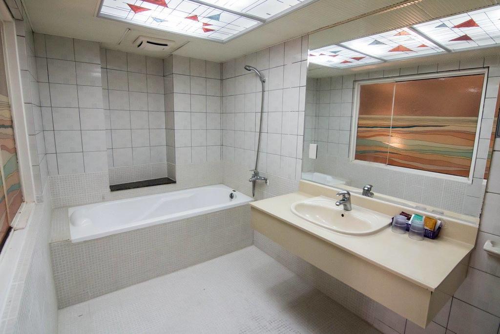 Katherine Plaza Hotel Гаосюн Экстерьер фото