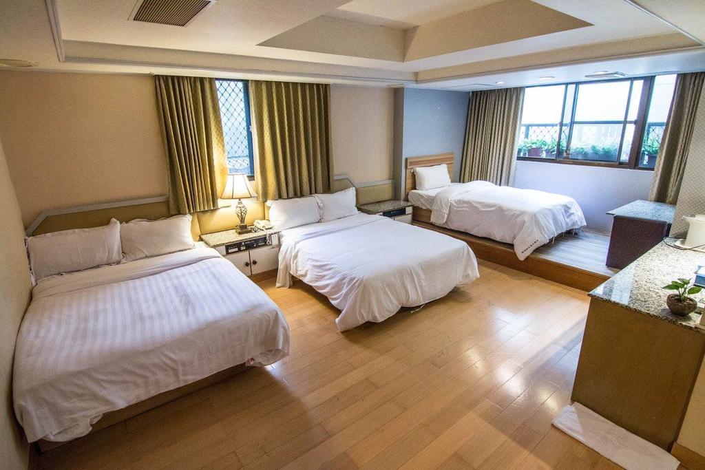Katherine Plaza Hotel Гаосюн Экстерьер фото
