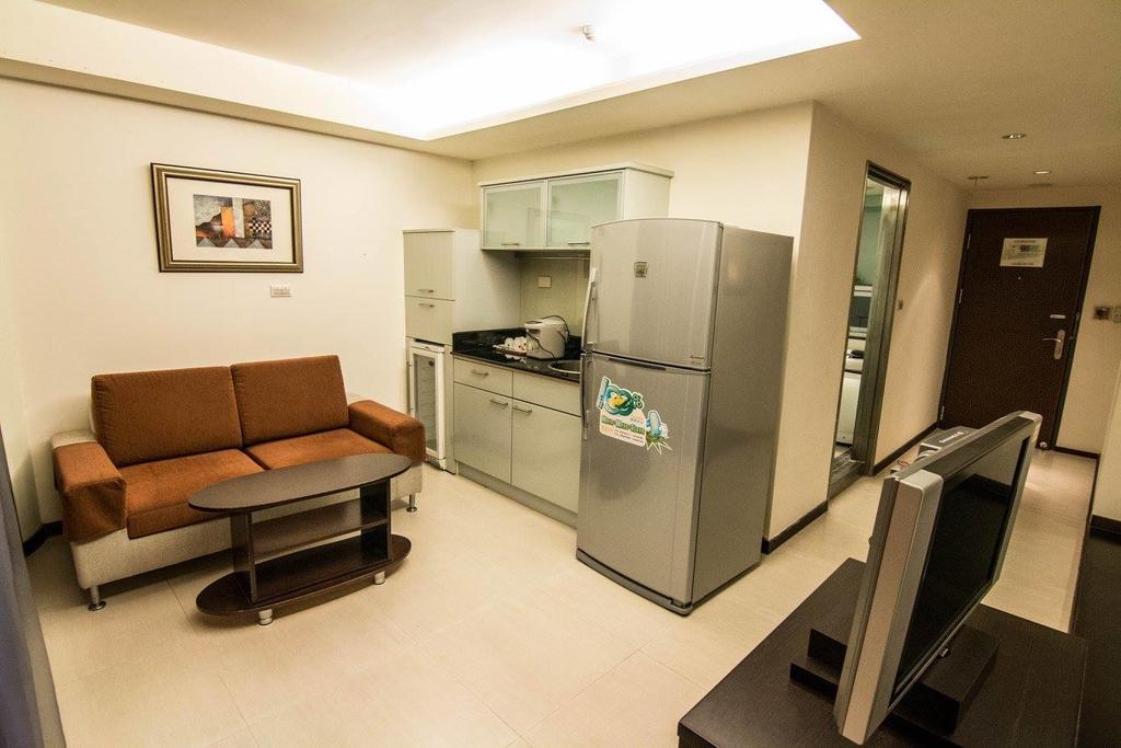 Katherine Plaza Hotel Гаосюн Экстерьер фото